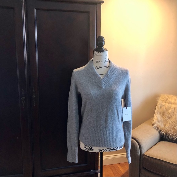 LEWIT—V-NECK SOFT, GRAY MERINO & CASHMERE BOUCLÉ SWEATER. SIZE MEDIUM & BNWT!! - Picture 11 of 13